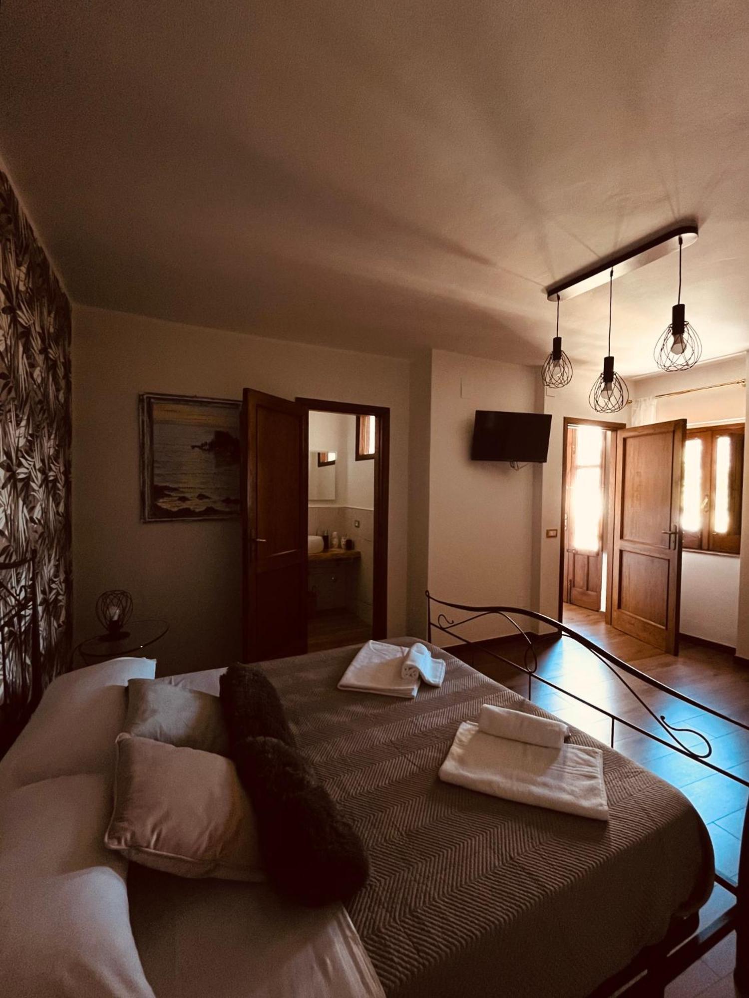 Tyche House Castelmola Apartment ภายนอก รูปภาพ
