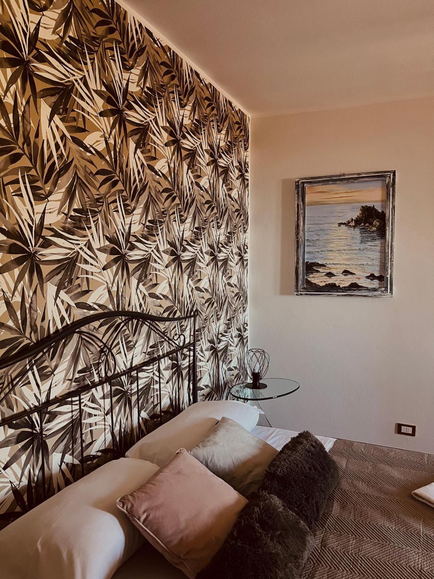 Tyche House Castelmola Apartment ภายนอก รูปภาพ